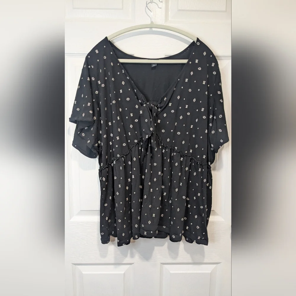 Torrid Vintage Cotton Jersey Relaxed Tie-Front Top - Picture 2 of 5